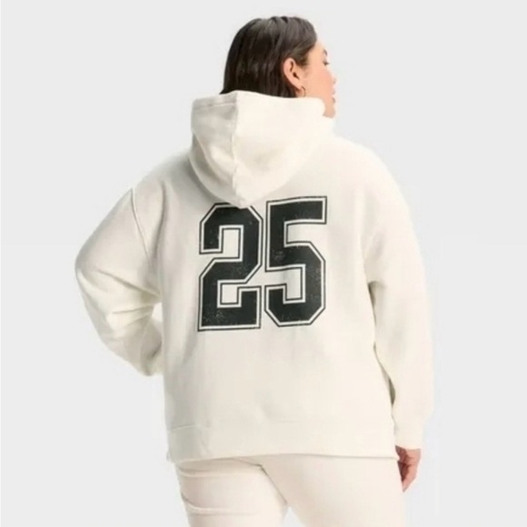 NWT Wild Fable “One Degree Hotter” Graphic Hoodie - Picture 2 of 4